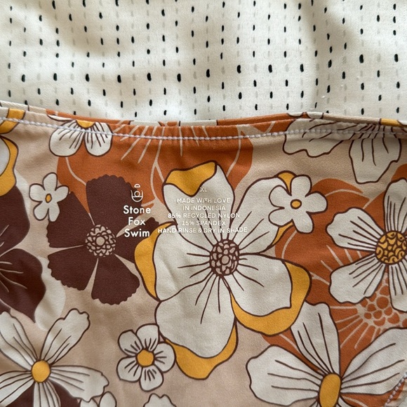 Stone Fox Swim Set - Picture 3 of 3